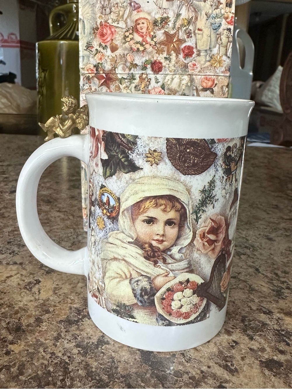 Vintage Enesco Christmas Holiday Motif 9oz Coffee Cup With Mini Angel/cherub